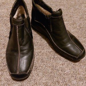 Rieker Canadian made with wool liner  womans size 8 bootie shoes